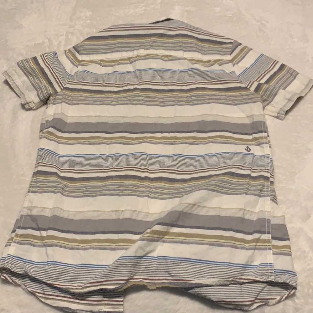 Volcom Short Sleeve collared shirt - Picture 4 of 4